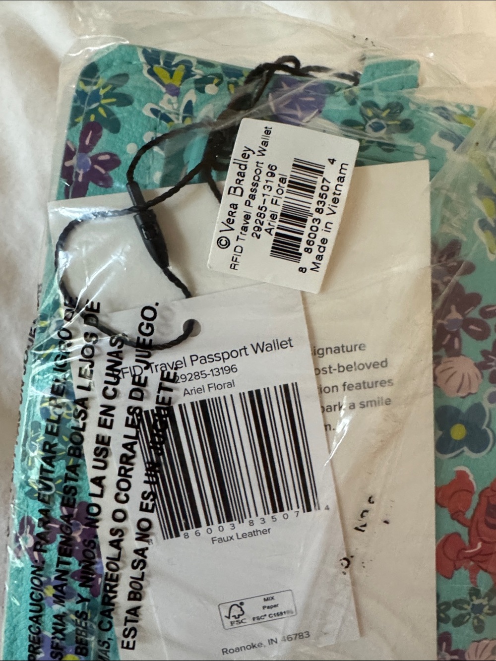 Vera Bradley X The Little Mermaid RFID Travel Passport Wallet - Picture 6 of 6